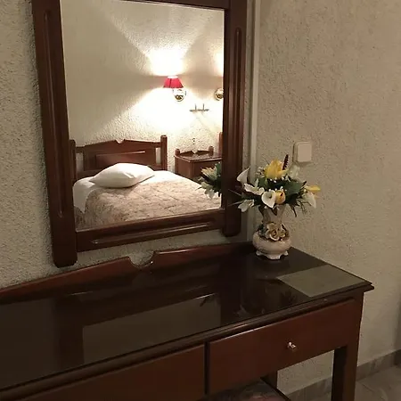 Hotell Apollonia 2*