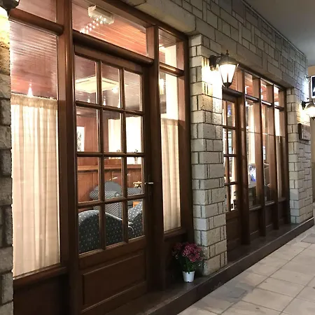 فندق Apollonia